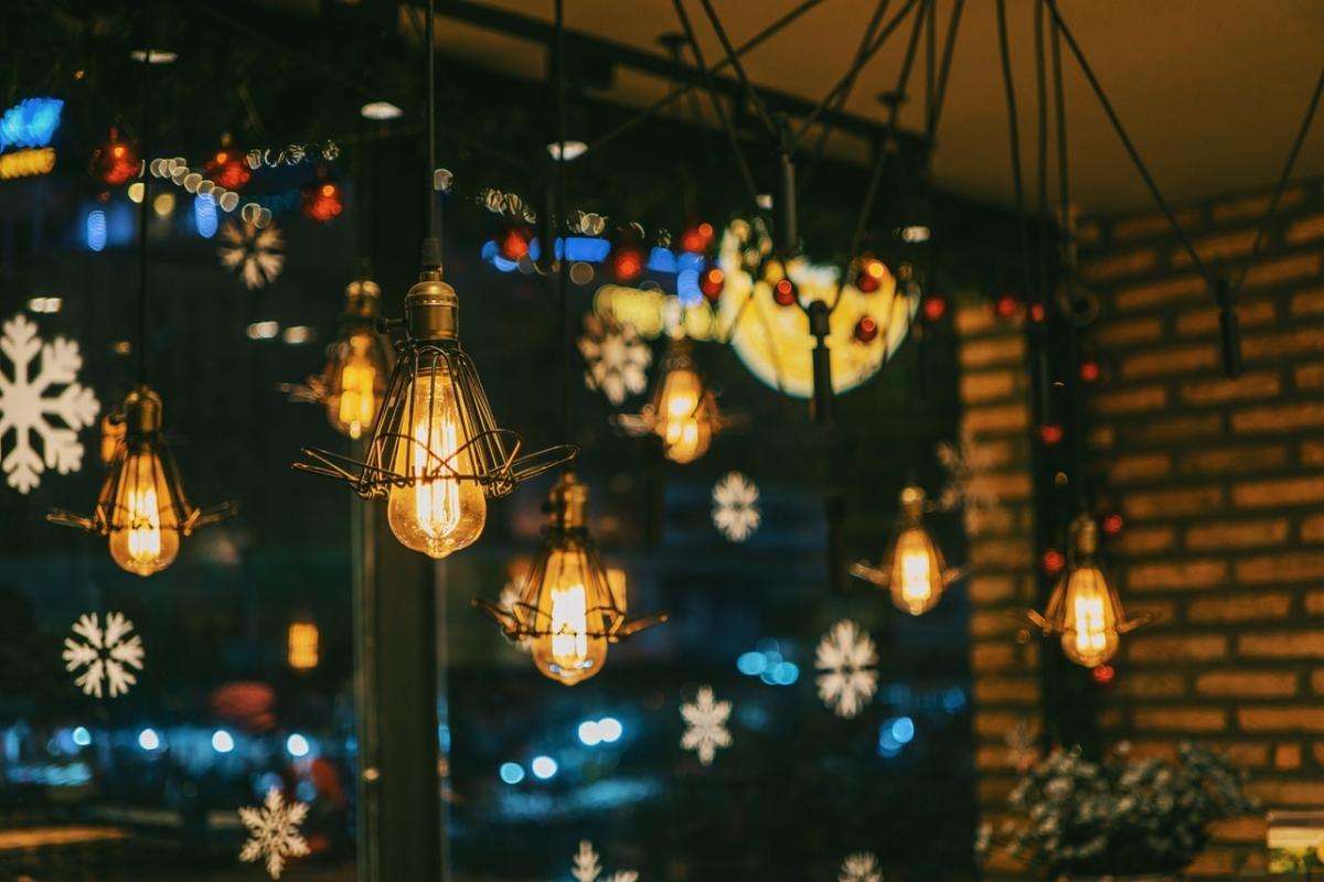 En Navidad, obsequia con lámparas de diseño